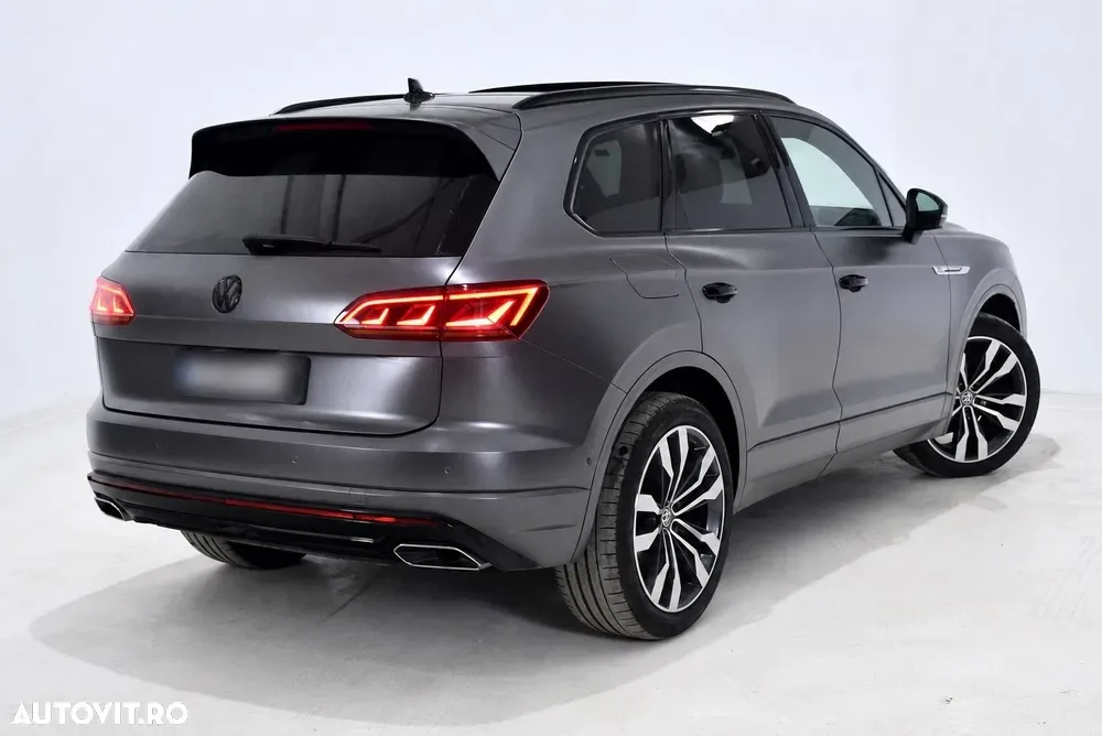 Volkswagen Touareg III V6 TDI R-Style — imagine 3