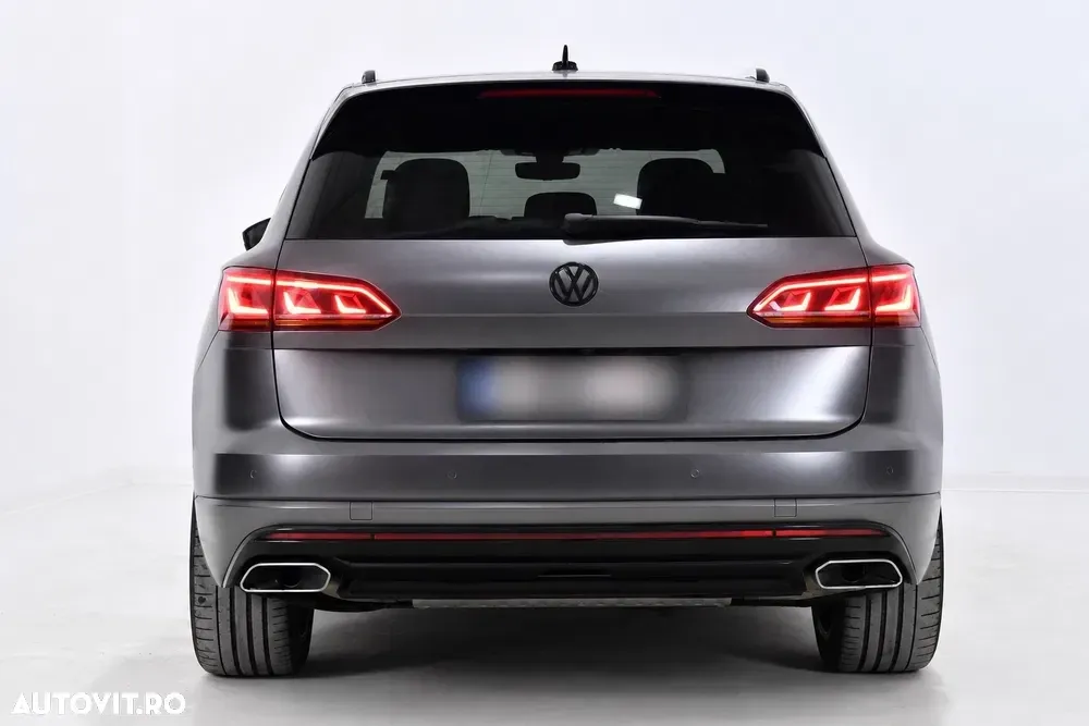 Volkswagen Touareg III V6 TDI R-Style — imagine 4