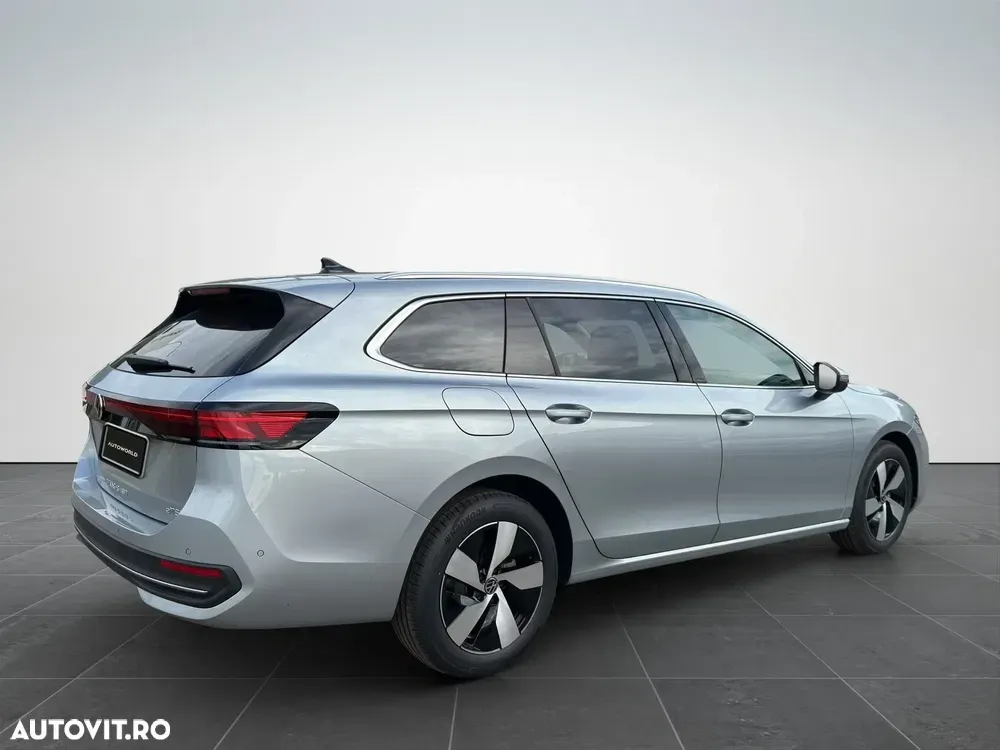Volkswagen Passat 1.5 eTSI DSG MHEV Business — imagine 3