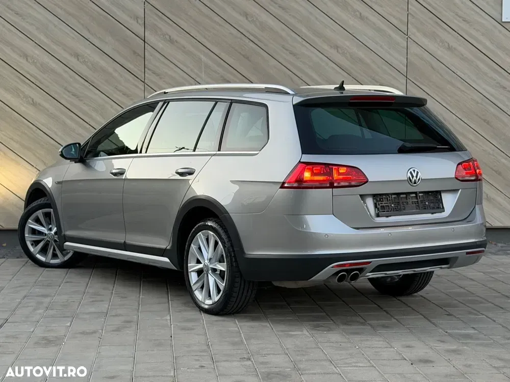 Volkswagen Golf 2.0 TDI SCR 4Motion DSG Alltrack — imagine 3