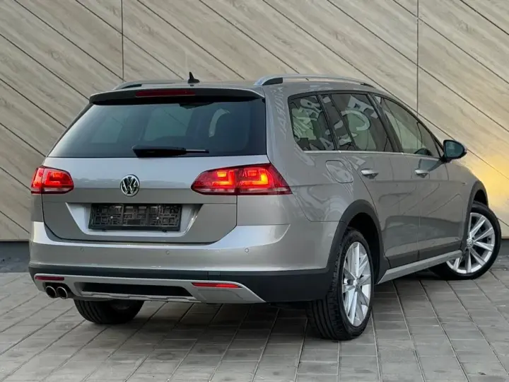 Volkswagen Golf 2.0 TDI SCR 4Motion DSG Alltrack