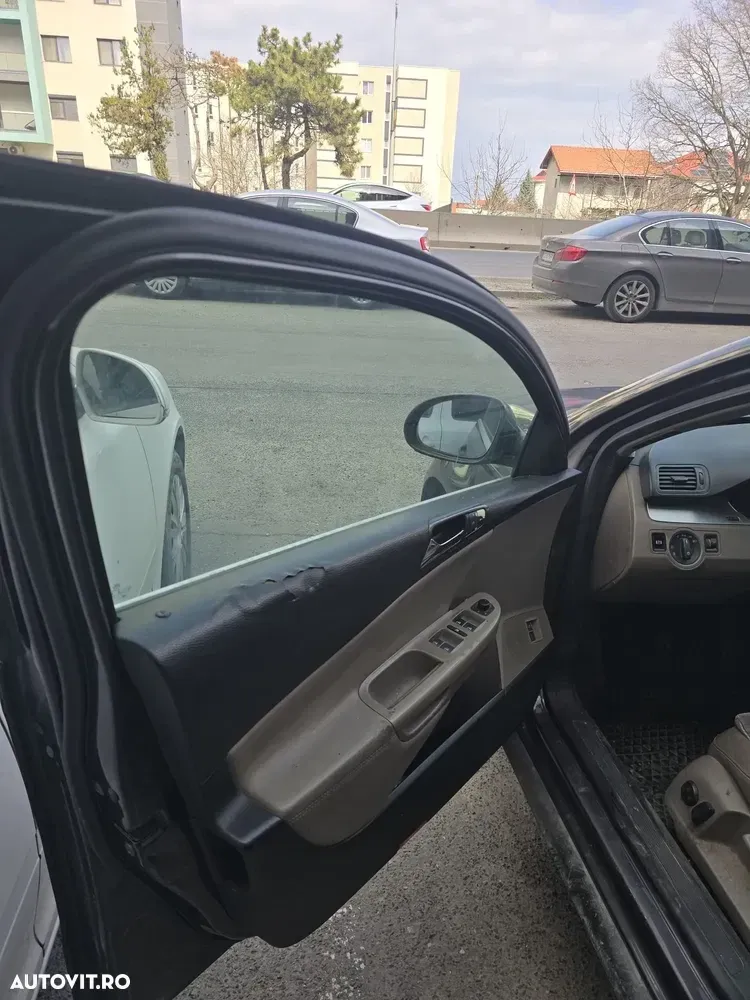 Volkswagen Passat B6 2.0 TDI Highline — imagine 5