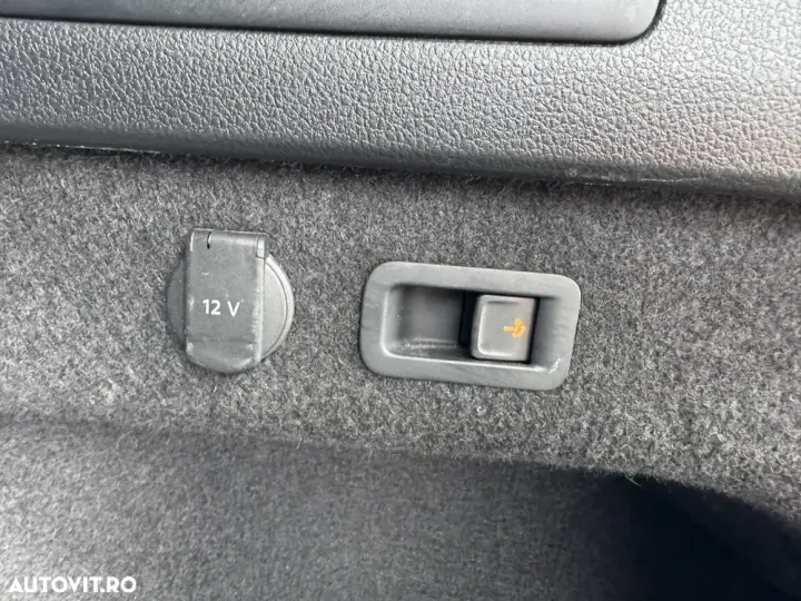 Volkswagen Passat B8 2.0 TDI SCR DSG Business