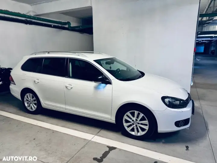 Volkswagen Golf VI 1.6 TDI DPF Style