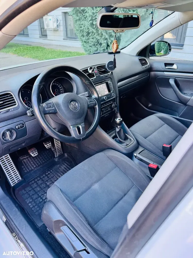 Volkswagen Golf VI 1.6 TDI DPF Style — imagine 6