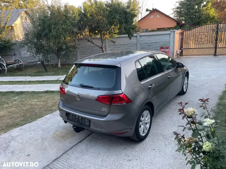 Volkswagen Golf VII