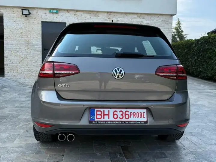 Volkswagen Golf 2.0 TDI DPF BMT DSG GTD