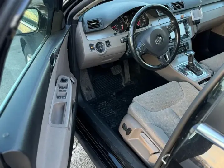 Volkswagen Passat B6