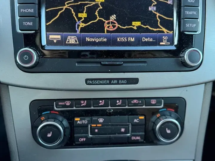 Volkswagen Passat B6