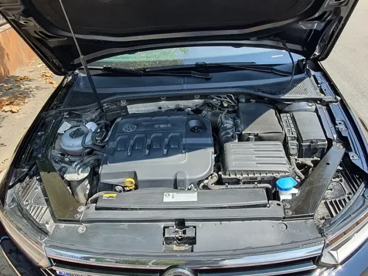 Volkswagen Passat B8 2.0 TDI DSG Highline