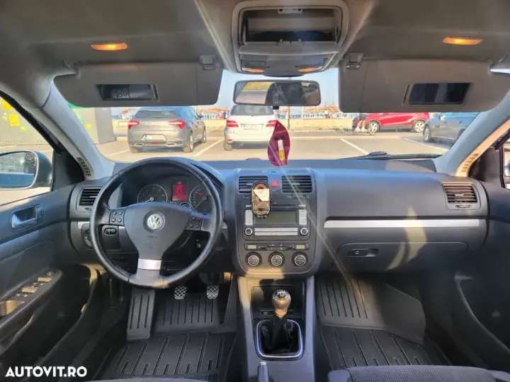 Volkswagen Jetta A5 1.6 Comfortline