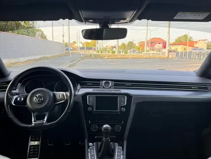 Volkswagen Passat B8 2.0 TDI R Executive