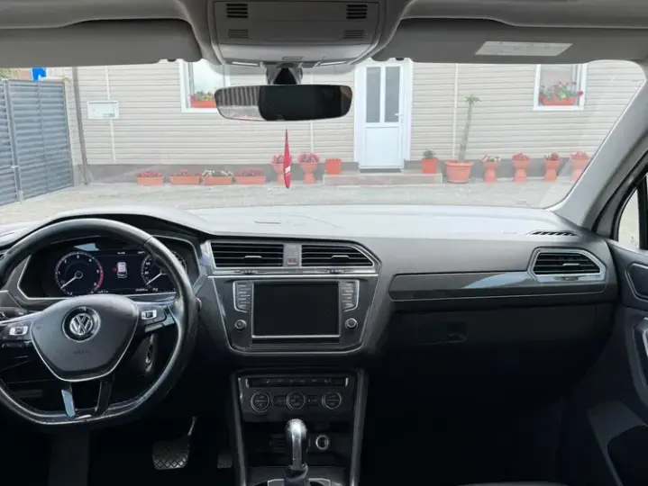Volkswagen Tiguan II 2.0 TDI SCR DSG R-Line