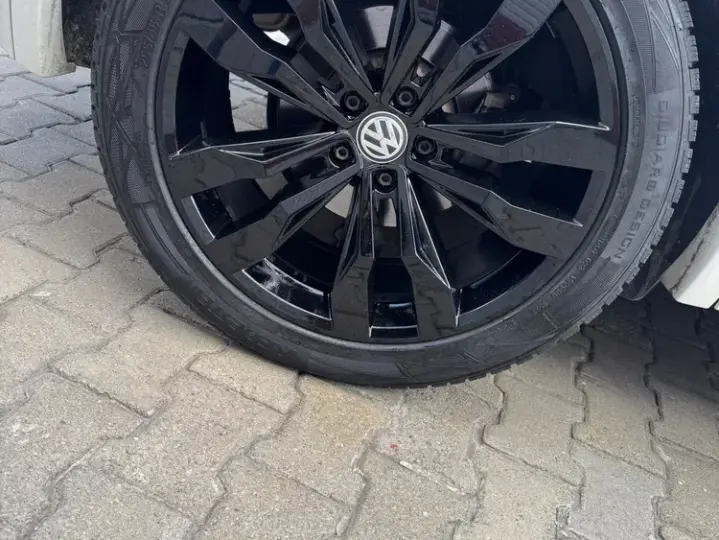 Volkswagen Tiguan II 2.0 TDI SCR DSG R-Line