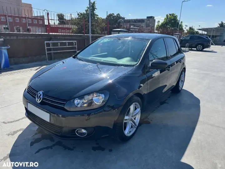 Volkswagen Golf VI 1.6 TDI BlueMotion Technology DPF Comfortline DSG