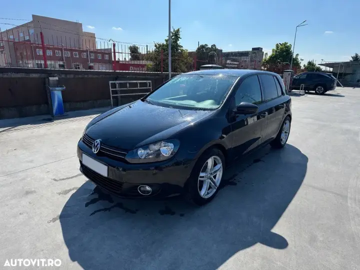 Volkswagen Golf VI 1.6 TDI BlueMotion Technology DPF Comfortline DSG