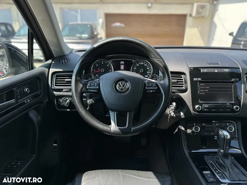Volkswagen Touareg 3.0 V6 TDI BMT — imagine 5