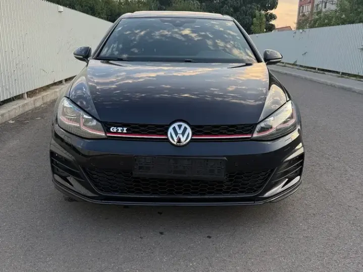 Volkswagen Golf VII