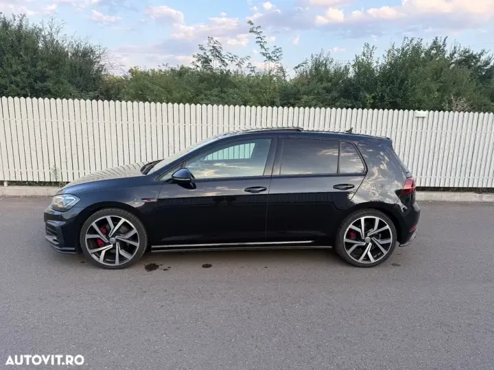 Volkswagen Golf VII