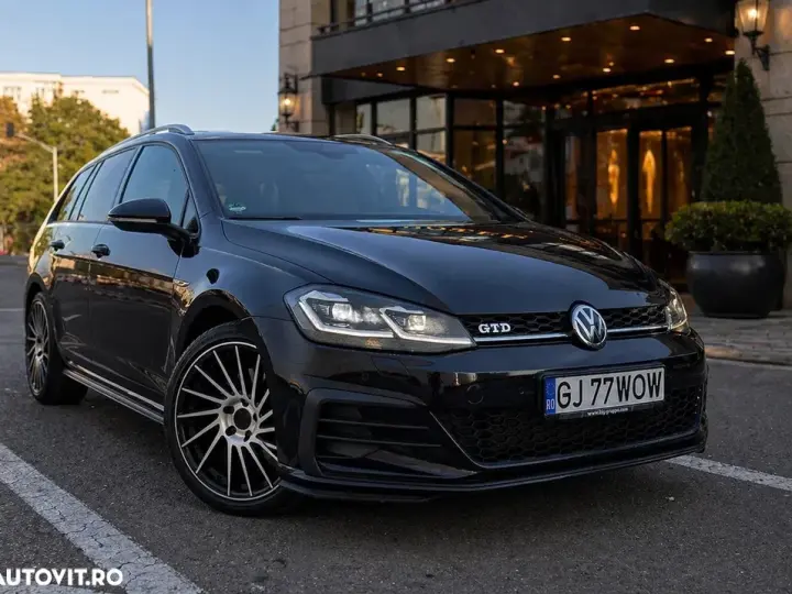 Volkswagen Golf VII 2.0 TDI DSG GTD