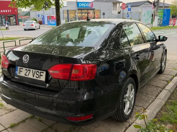 Volkswagen Jetta A6 1.2 TSI Trendline