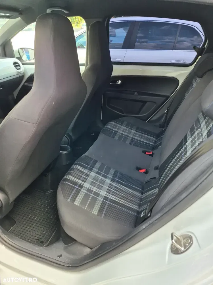 Volkswagen up! 1.0 Move — imagine 6