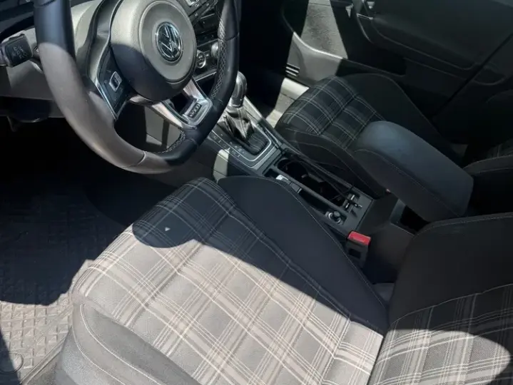 Volkswagen Golf GTD 2.0 TDI SCR DSG