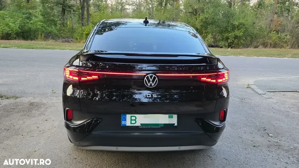 Volkswagen ID.5 Pro Performance — imagine 4