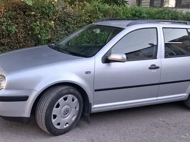 Volkswagen Golf V