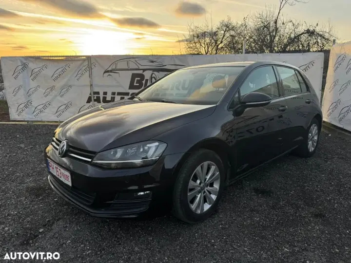 Volkswagen Golf VII 2.0 TDI DSG Comfortline