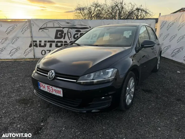 Volkswagen Golf VII 2.0 TDI DSG Comfortline
