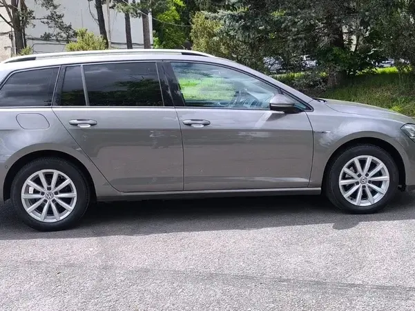 Volkswagen Golf VII
