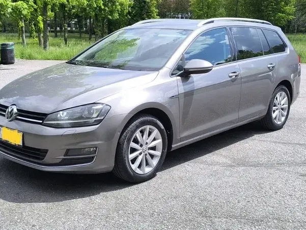 Volkswagen Golf VII