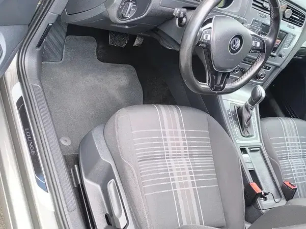 Volkswagen Golf VII