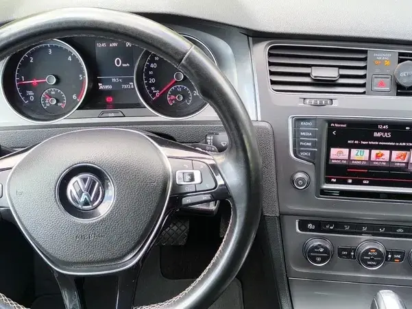 Volkswagen Golf VII