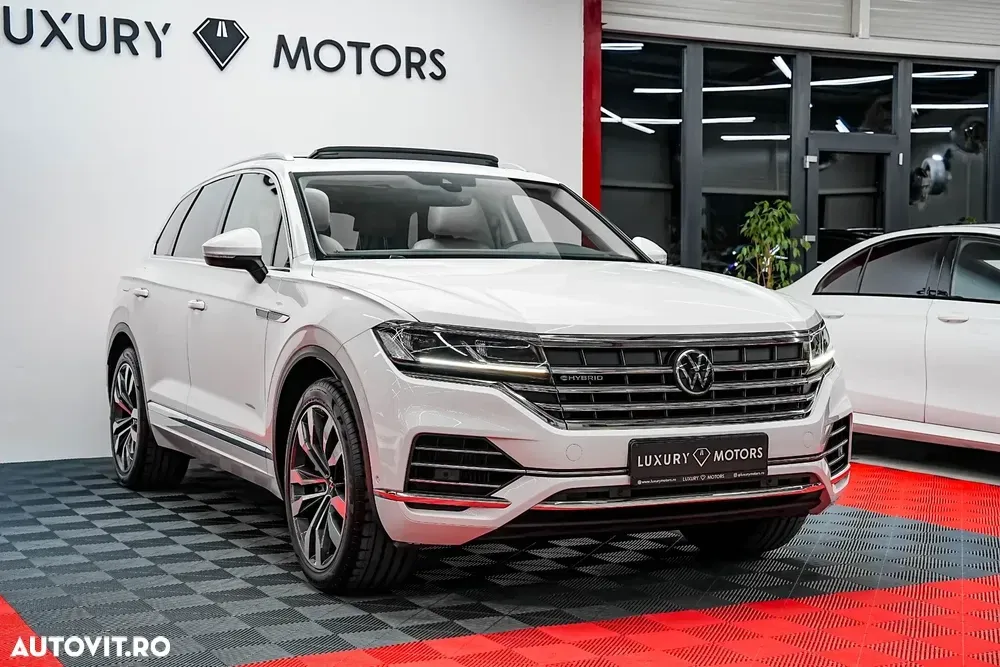 Volkswagen Touareg III 3.0 V6 e-Hybrid 4Motion Aut. Elegance — imagine 5