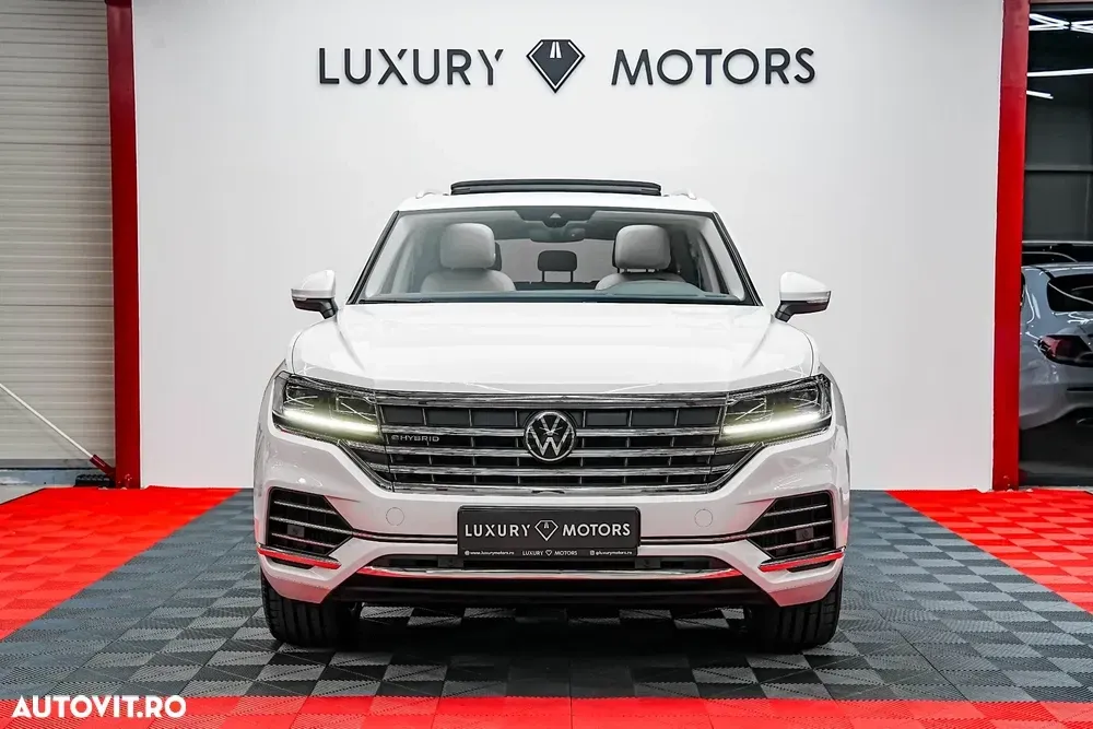 Volkswagen Touareg III 3.0 V6 e-Hybrid 4Motion Aut. Elegance — imagine 3