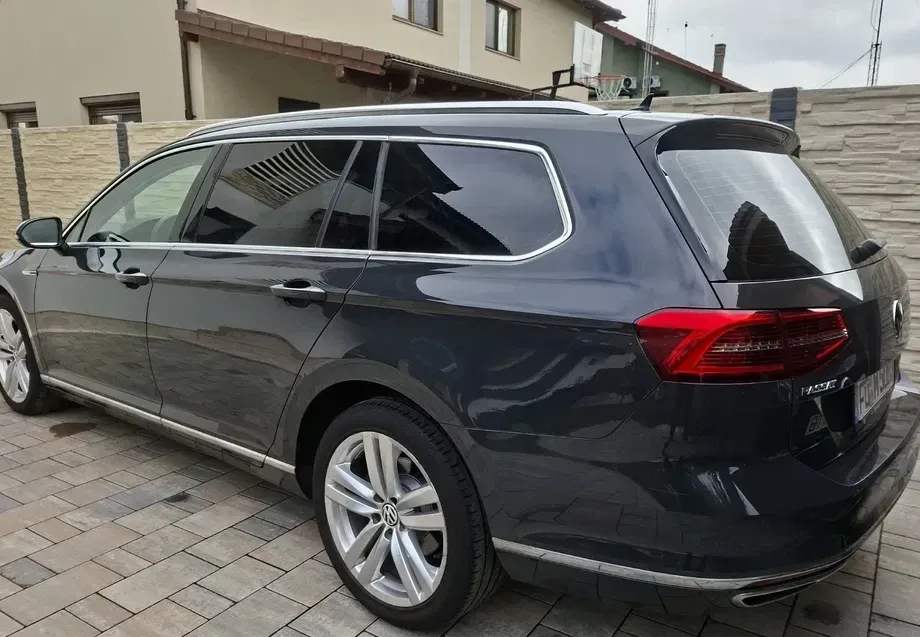 Volkswagen Passat B8 2.0 TDI SCR 4Motion DSG Highline — imagine 2