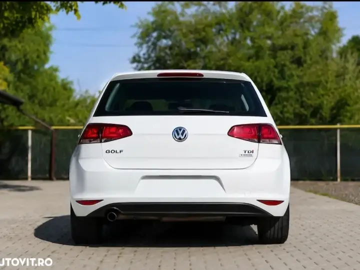 Volkswagen Golf VII 1.6 TDI DPF BMT Comfortline