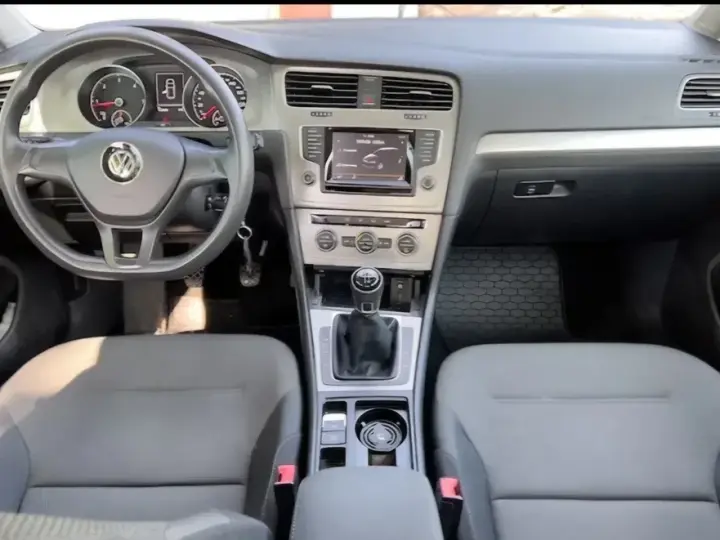Volkswagen Golf VII 1.6 TDI DPF BMT Comfortline