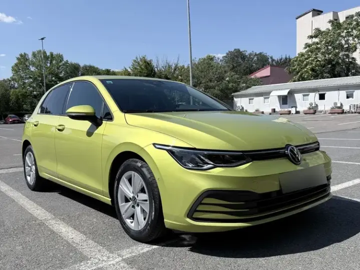 Volkswagen Golf VIII 1.5 eTSI MHEV 150CP DSG Life