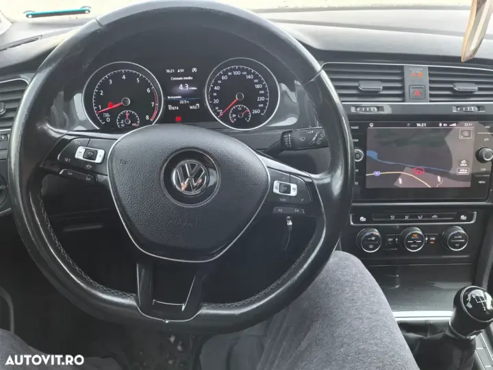 Volkswagen Golf VII 1.5 TSI Highline