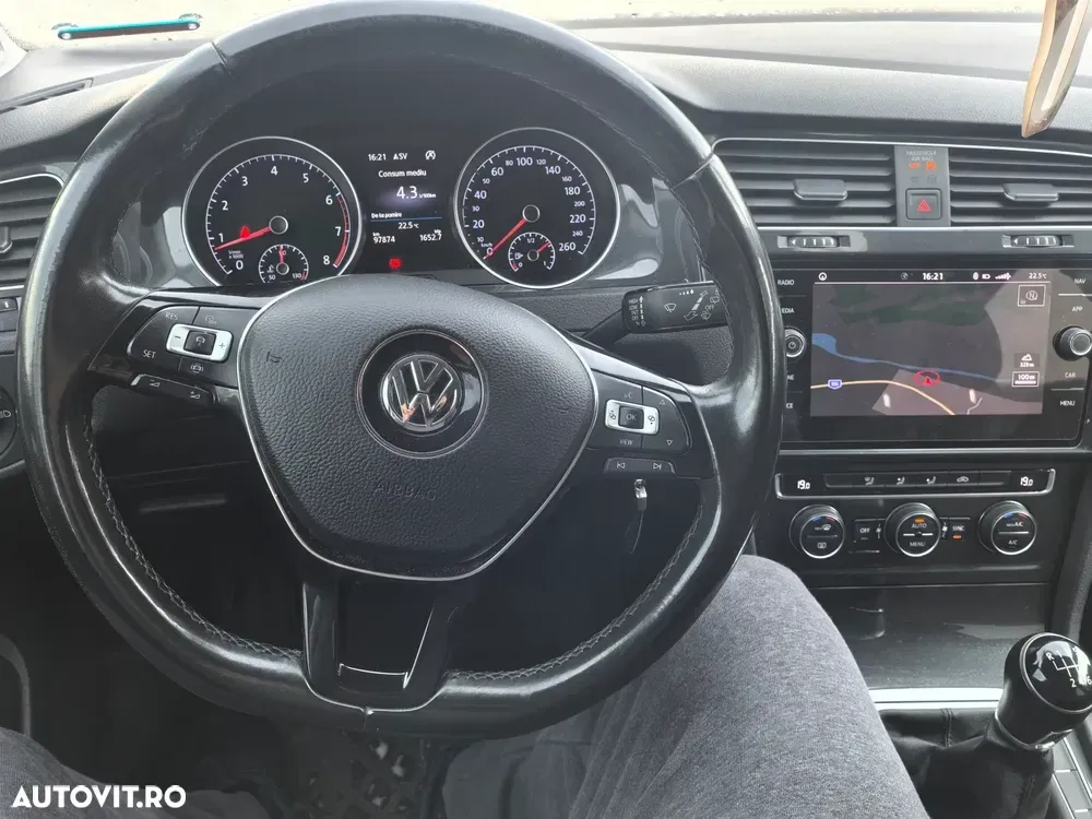 Volkswagen Golf VII 1.5 TSI Highline — imagine 2