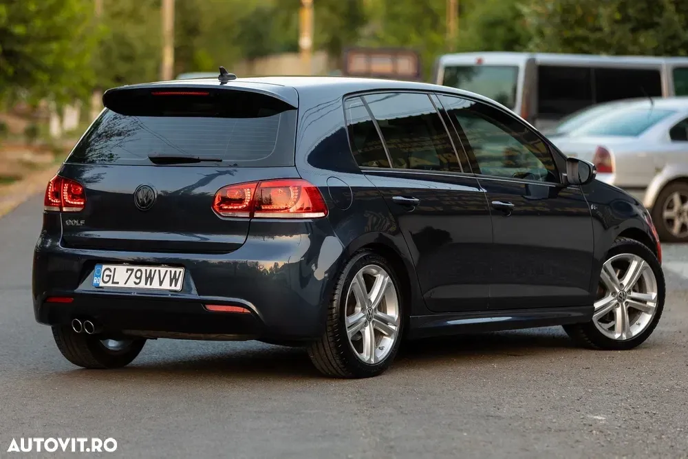 Volkswagen Golf VI 2.0 TDI DPF Comfortline — imagine 2