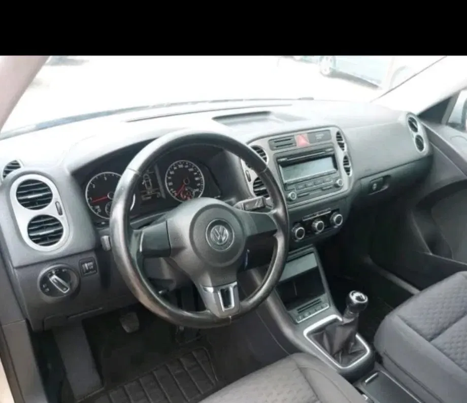 Volkswagen Tiguan 2.0 TDI DPF 4Motion Trend&Fun — imagine 4