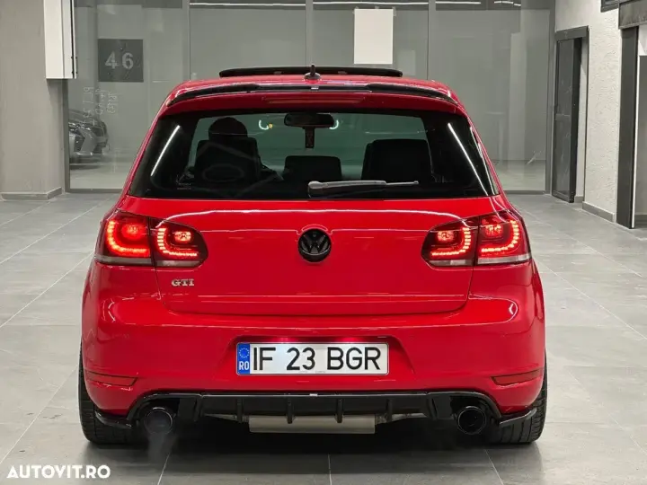 Volkswagen Golf VI
