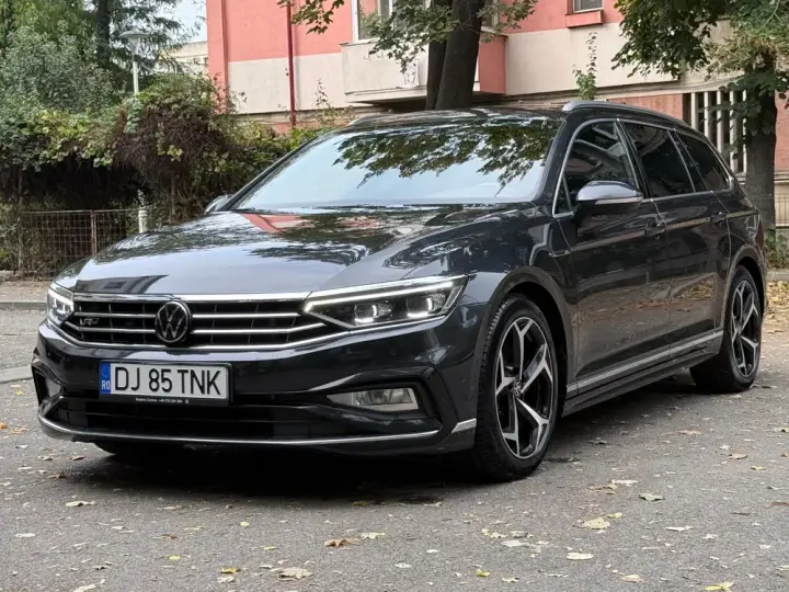 Volkswagen Passat B8 2.0 TDI SCR DSG 4Motion Business