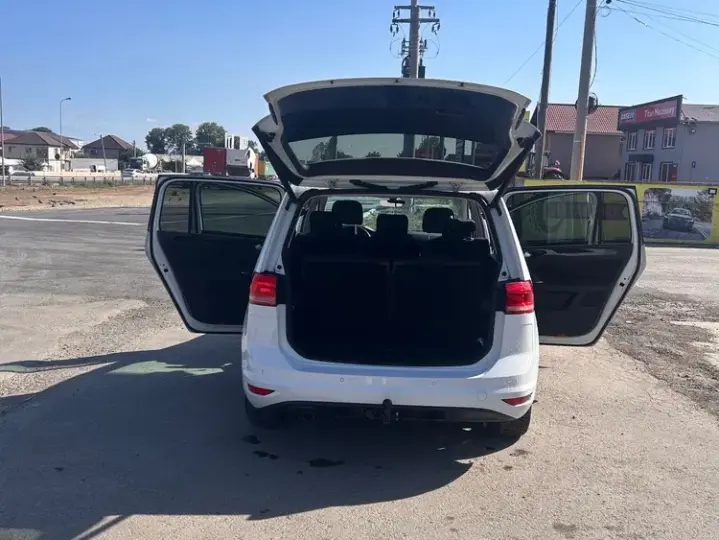 Volkswagen Touran II 2.0 TDI DSG Highline