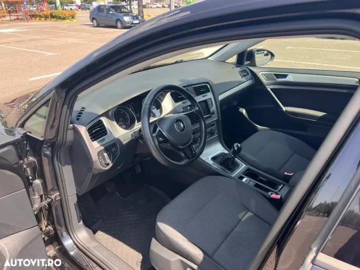 Volkswagen Golf VII 1.6 TDI DPF BlueMotion Technology Comfortline