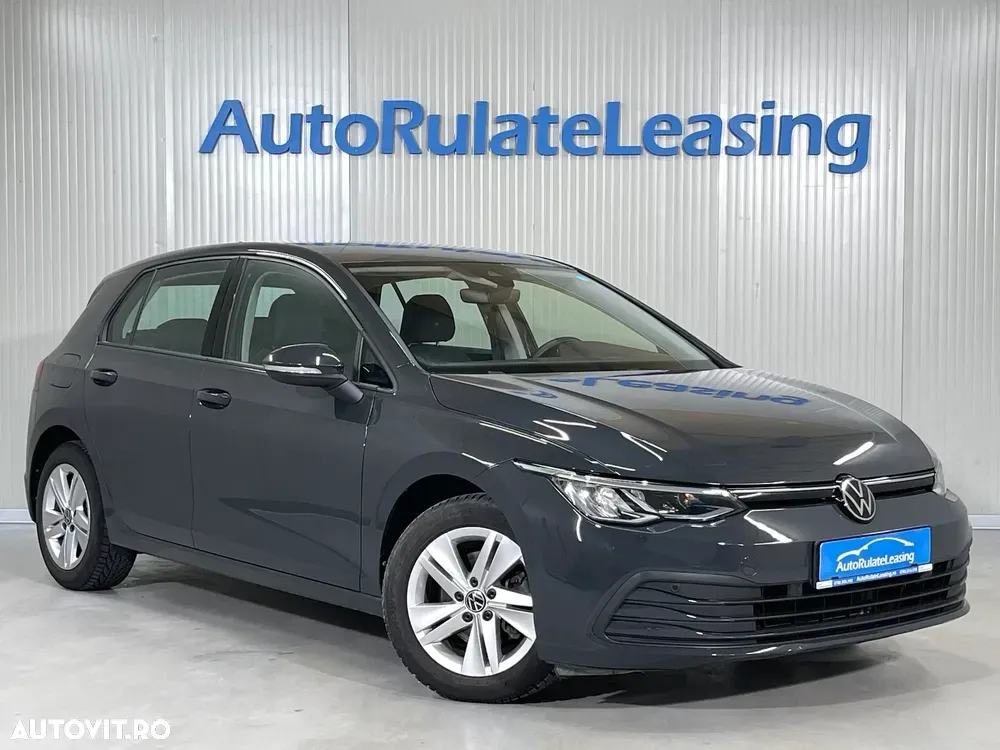 Volkswagen Golf VIII 1.0 TSI Life — imagine 2